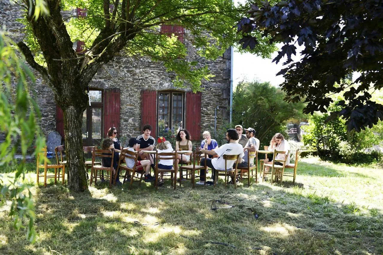 La Villa Bouloc, Proche Lac Pareloup Salles-Curan